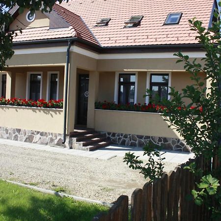 Pensiune Agroturistica Horvath-Kert Borzont Eksteriør bilde
